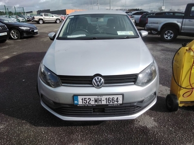 2015 - Volkswagen Polo Manual