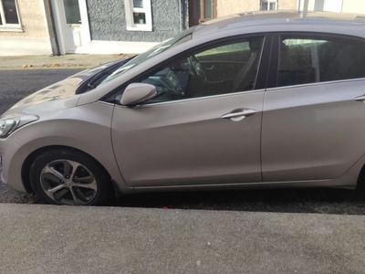 2016 - Hyundai i30 Manual