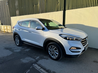 2016 - Hyundai Tucson Manual