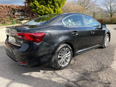 2016 - Toyota Avensis Manual