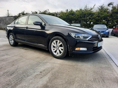 2016 - Volkswagen Passat Manual