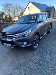 2017 - Toyota Hilux Automatic