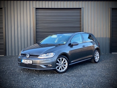 2017 - Volkswagen Golf Manual