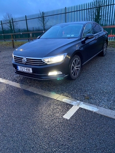 2017 - Volkswagen Passat Manual