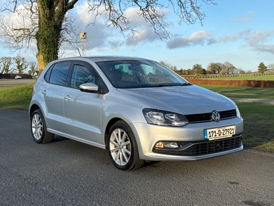 2017 - Volkswagen Polo Automatic