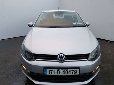 2017 - Volkswagen Polo Manual