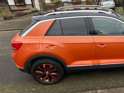 2019 - Volkswagen T-Roc Manual