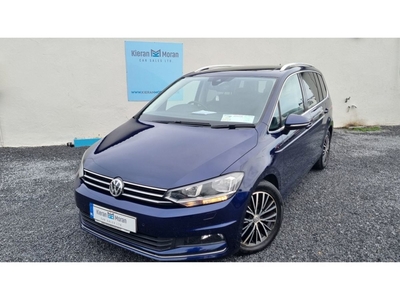 2019 - Volkswagen Touran Manual