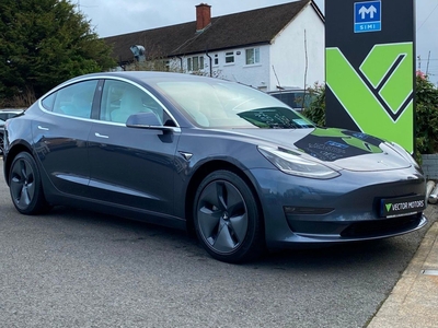 2020 - Tesla MODEL 3 Automatic