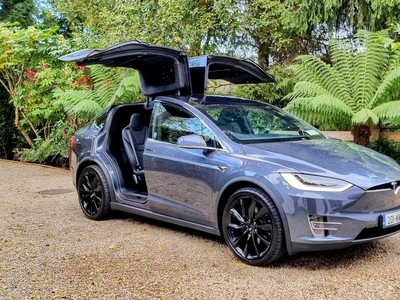 2020 - Tesla MODEL X Automatic