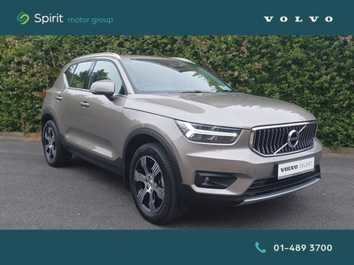 2021 - Volvo XC40 Manual