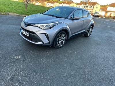 2022 - Toyota C-HR Automatic