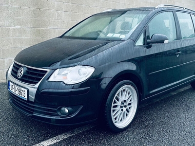 2007 - Volkswagen Touran Manual