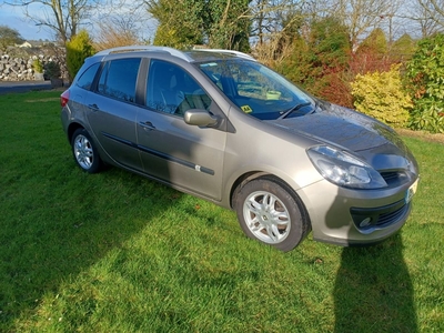 2009 - Renault Clio Manual