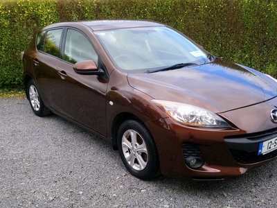 2012 - Mazda 3 Manual