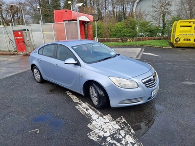 2012 - Opel Insignia Manual