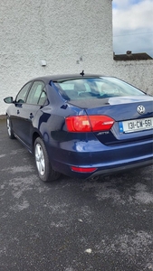 2013 - Volkswagen Jetta Manual