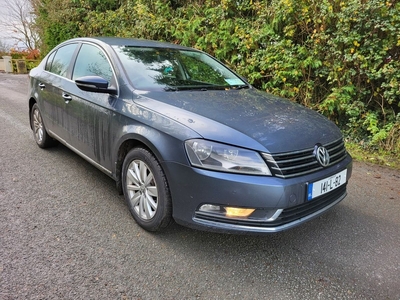 2014 - Volkswagen Passat Manual