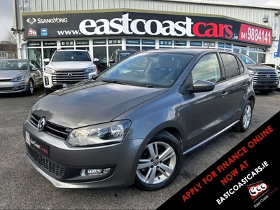 2014 - Volkswagen Polo Automatic