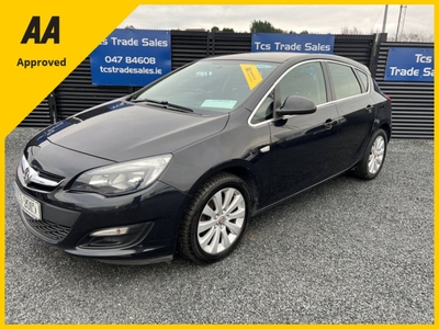 2015 - Vauxhall Astra Manual