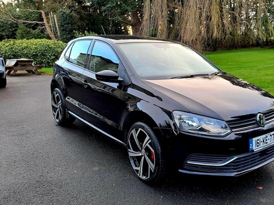 2016 - Volkswagen Polo Automatic