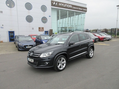 2016 - Volkswagen Tiguan Manual