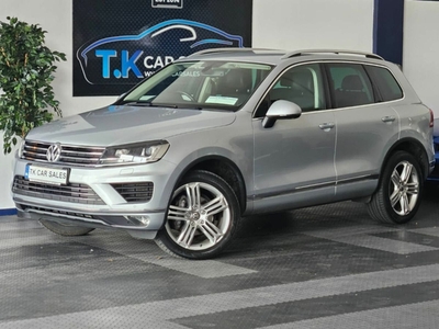 2016 - Volkswagen Touareg Automatic