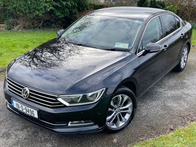 2019 - Volkswagen Passat Manual