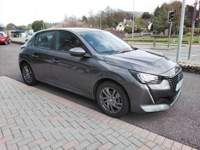 2022 (221) Peugeot 208