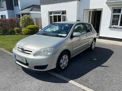 2005 - Toyota Corolla Manual