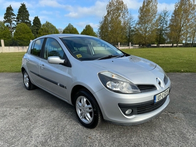 2007 - Renault Clio Manual