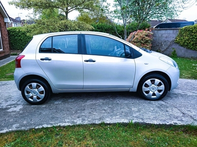 2008 - Toyota Yaris Manual