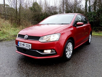 2015 - Volkswagen Polo Automatic