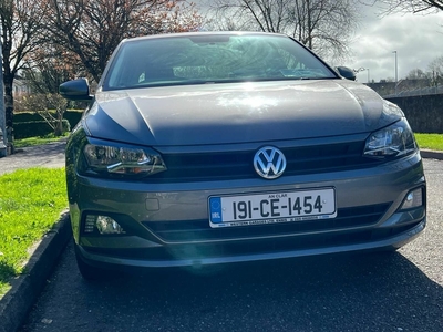 2019 - Volkswagen Polo Manual