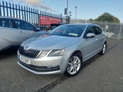 2019 - Skoda Octavia Manual