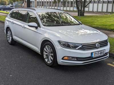 2017 (171) Volkswagen Passat