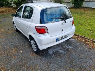 2002 - Toyota Yaris Manual