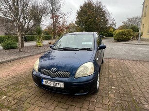 2005 - Toyota Yaris Manual