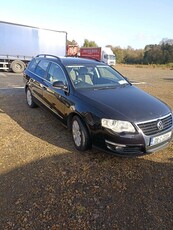 2008 - Volkswagen Passat Manual