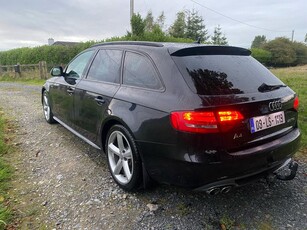 2009 - Audi A4 ---