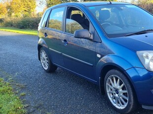 2009 - Ford Fiesta Manual