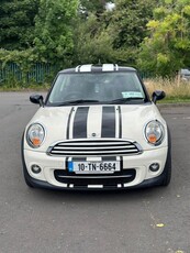 2010 - Mini Cooper ---