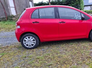 2010 - Toyota Yaris Manual