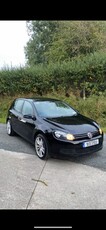 2010 - Volkswagen Golf ---