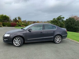 2010 - Volkswagen Passat Manual