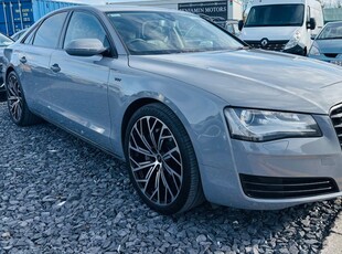 2011 - Audi A8 Automatic