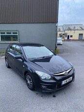 2011 - Hyundai i30 Manual