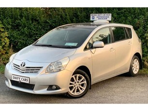 2011 - Toyota Verso Manual