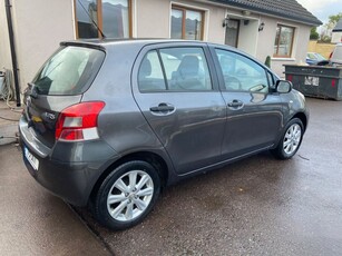 2011 - Toyota Yaris Manual