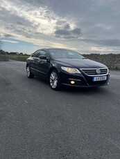 2011 - Volkswagen Passat Manual